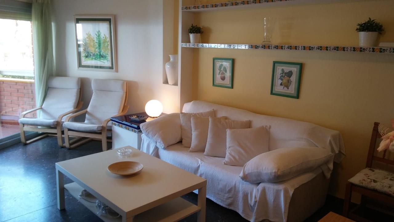 Apartamentos Alquihouse Vilafortuny 캠브릴스 외부 사진